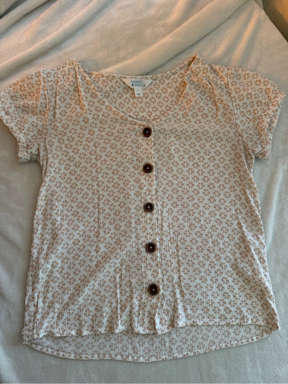 Market & Spruce Cream Button-Front Top with Tan Floral Print